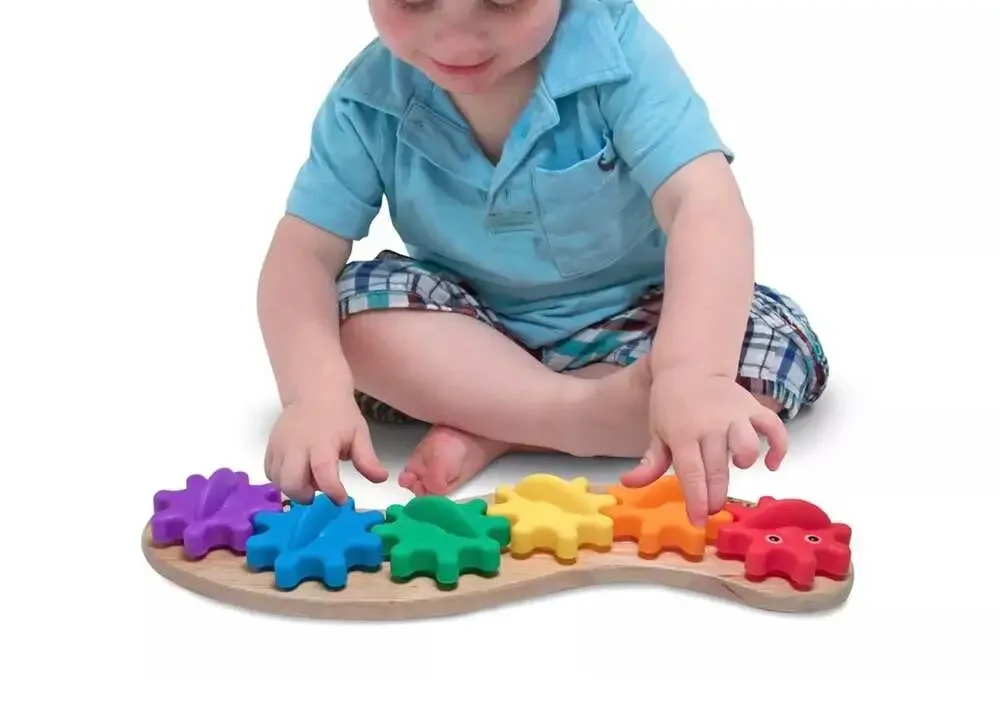 Melissa & Doug Caterpillar Gear Toy, wood Montessori